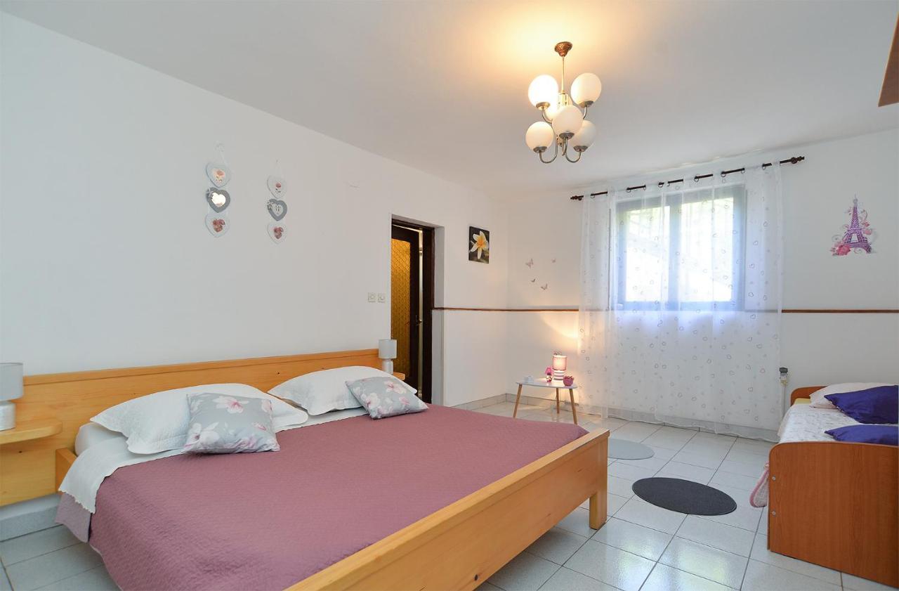 Apartment Dulijana 2042 Pula Ngoại thất bức ảnh