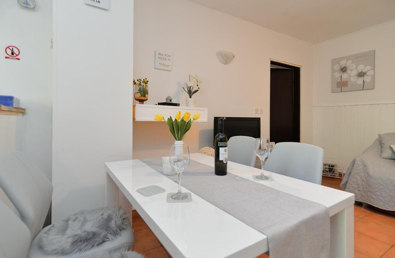 Apartment Dulijana 2042 Pula Ngoại thất bức ảnh