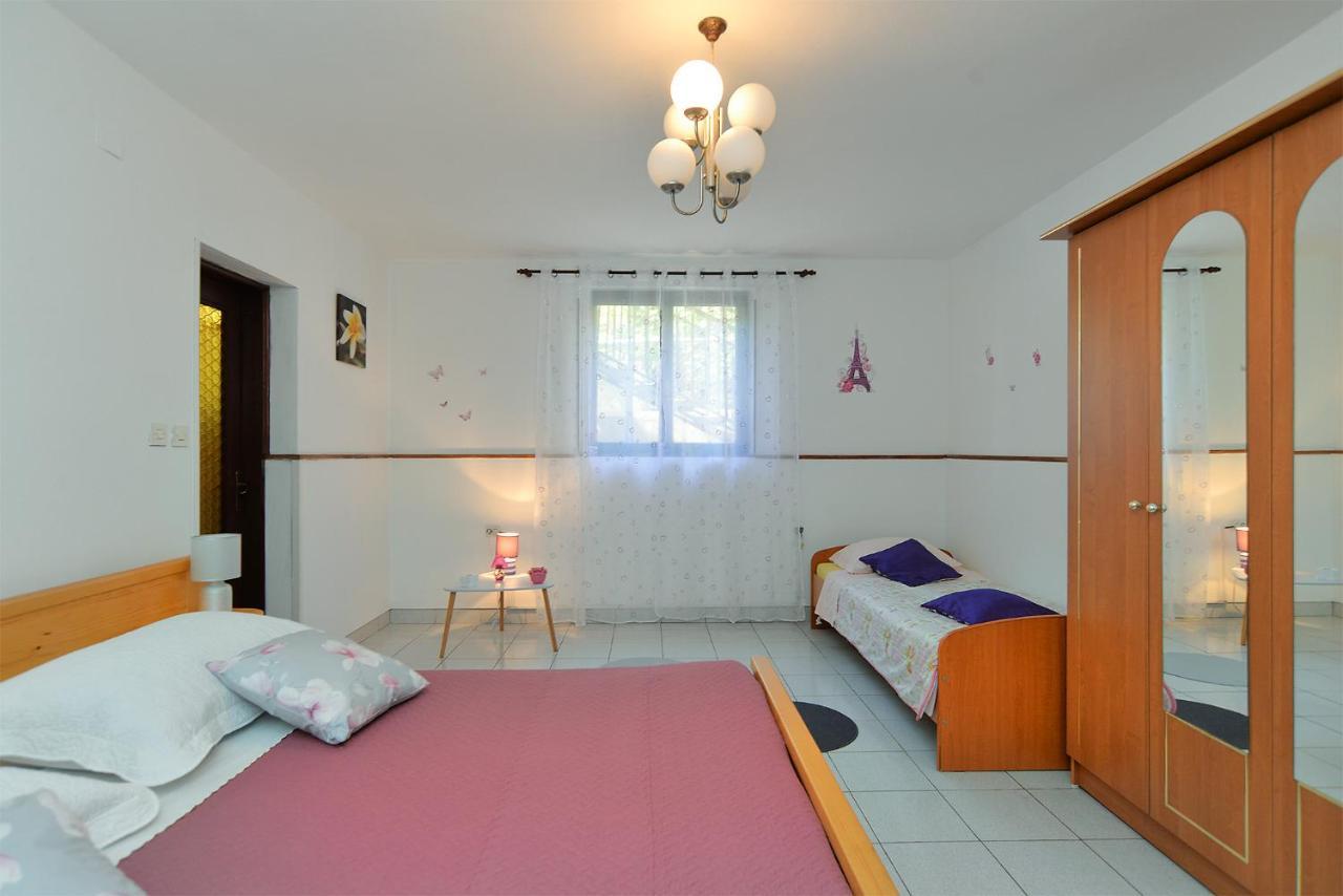 Apartment Dulijana 2042 Pula Ngoại thất bức ảnh